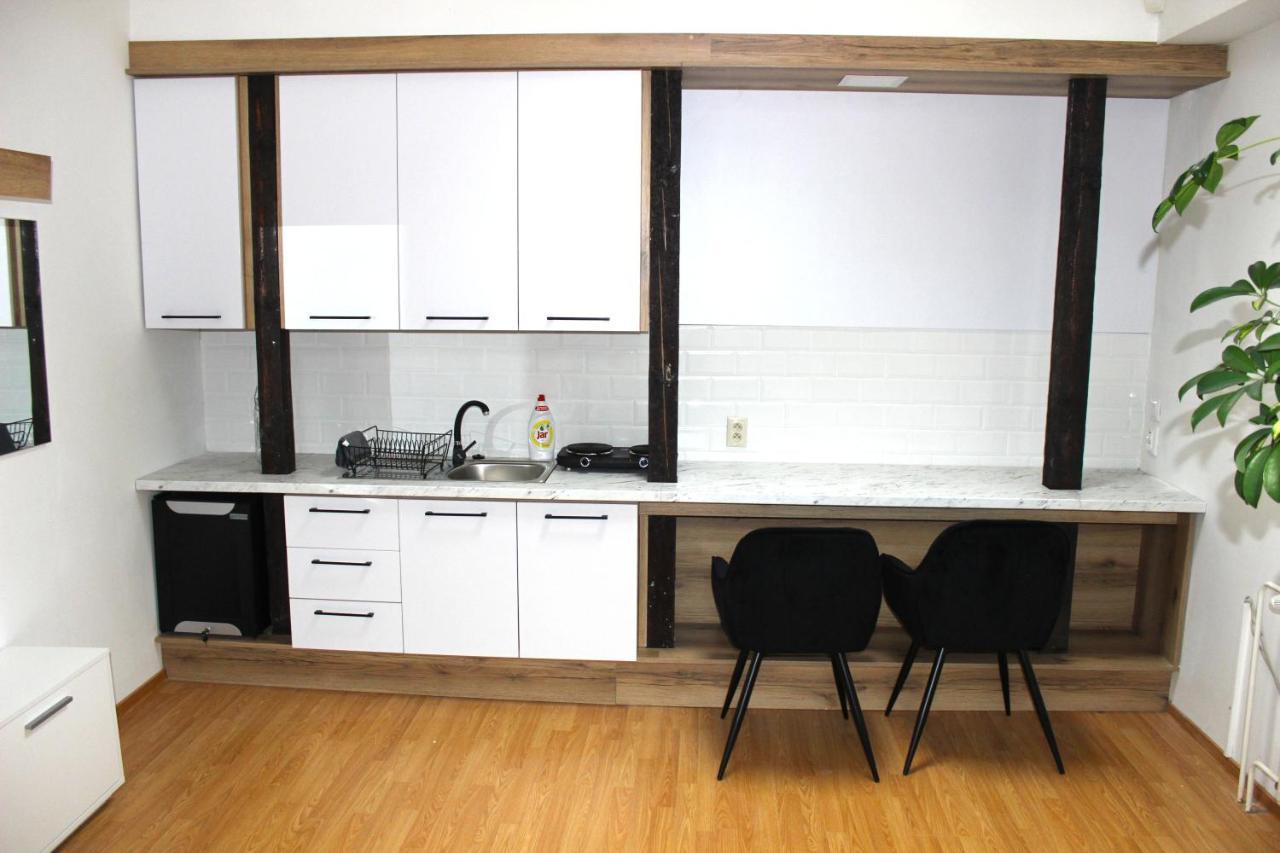 Krasny Priestranny Slnecny Apartman V Centre Mesta Trenčín Εξωτερικό φωτογραφία