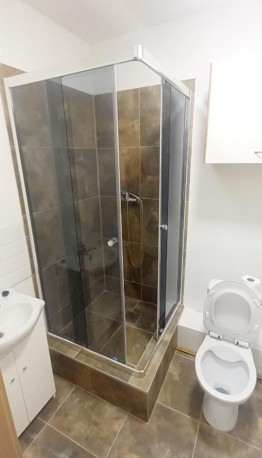 Krasny Priestranny Slnecny Apartman V Centre Mesta Trenčín Εξωτερικό φωτογραφία